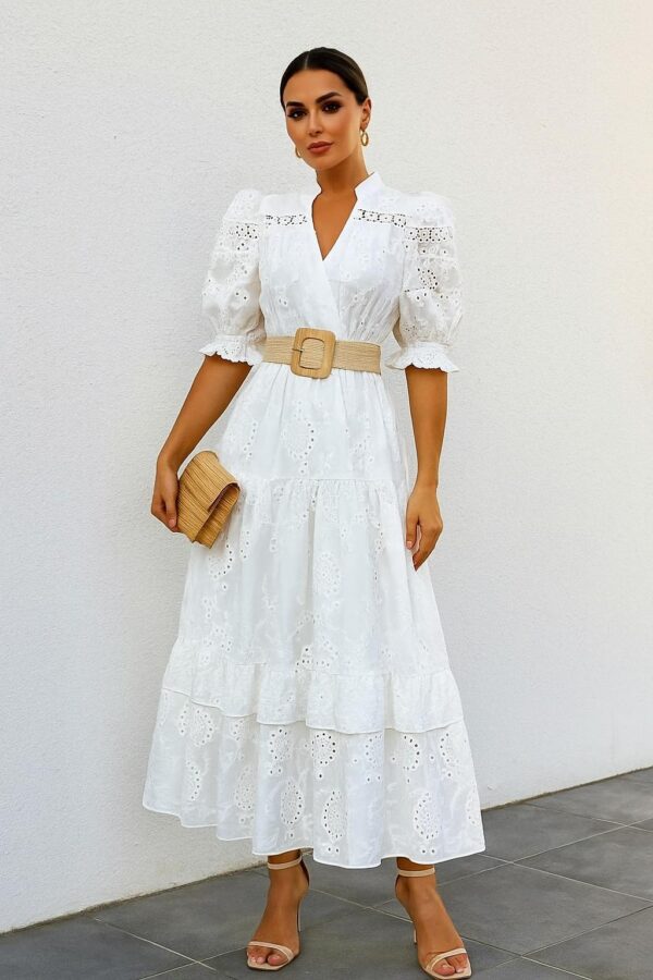 Robe en broderie anglaise